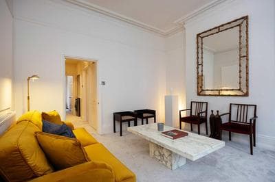 Veeve - Elegance in Earl's Court