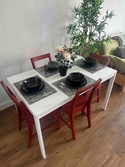 Entire 2 bedroom flat