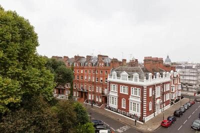 Knightsbridge Central 4th Floor Walk up- Penthouse