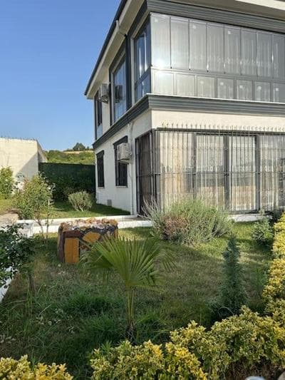Villa with Swimming Pool