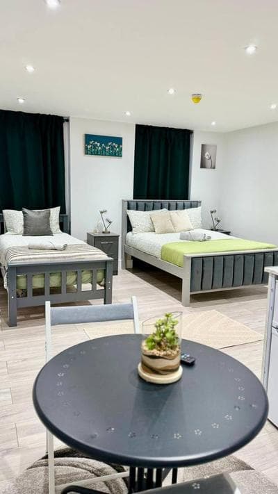 One bedroom in Camden