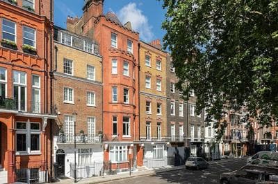 Harrods Next Door - 3 Bedroom Knightsbridge Residence