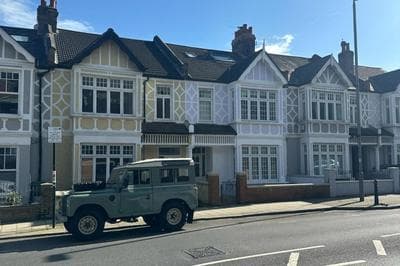 Bright 2-Bed in Wimbledon - 3 min Walk to Tube
