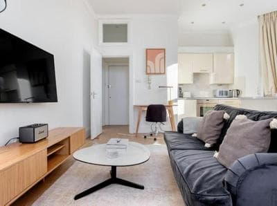 EarlsCourt-SouthKensington-Brompton-Chelsea-PortobelloMarket-HollandPark