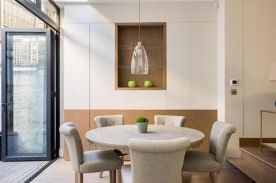 Sunny in Chelsea - Luxurious 3 Bedroom Chelsea Home