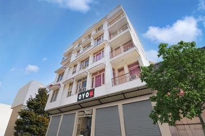 Hotel O Indira