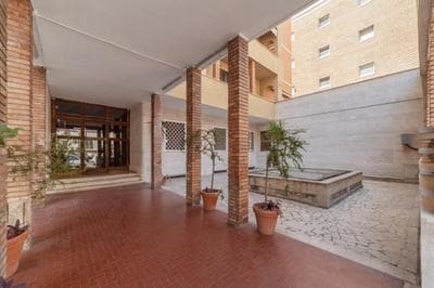 Vittoria Quarter Modern Apartment