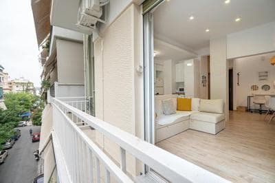 Athens central train station flat for 4 persons