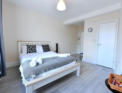 Central Apartments by AIA near Tottenham Hotspur