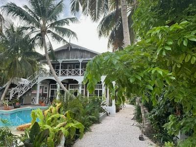 Caye Caulker Boutique Guesthouse 1