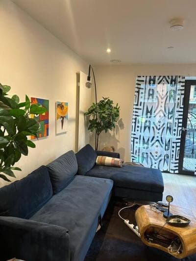 Royal Docks Riverside 3 bed