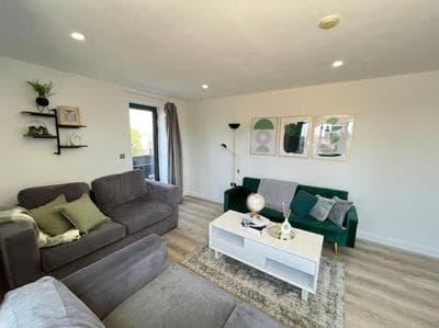 O2 Skyview Penthouse