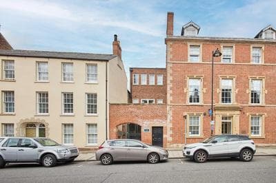 Host & Stay - Mayford Studio