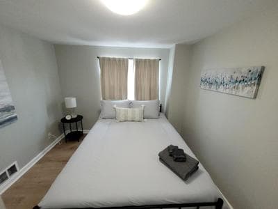 Davenport Dwellings 14-3Bd 2Bath in Midtown