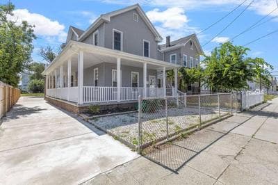 Renovated Ranch Style 6BR 4BA Duplex Beach House