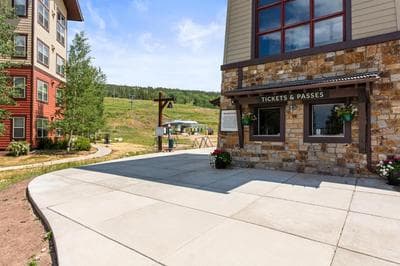 Aspen Meadows Condo in the beautiful area of Granby Ranch!