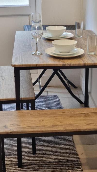 2 Bed Ground floor Flat with garden next to Turnpike lane Tube & Bus