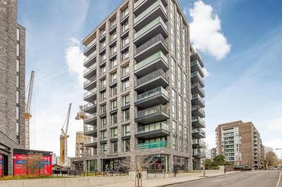 Contemporary 3 Bedroom Apartment