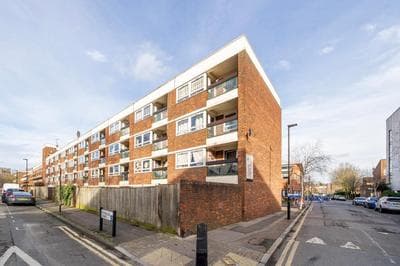Cozy Double Bedroom at Earlsferry Way shared flat