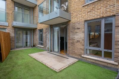 MySquare Two Bedroom Apartments in Limehouse
