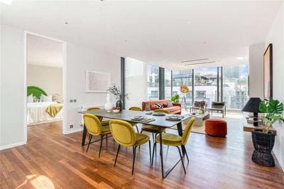 Penthouse Filip In London