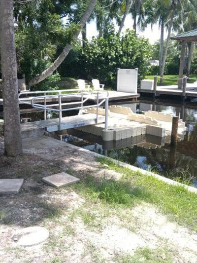 Blue Crab Dock On Gulf Canal Front Close 2 Beach Restaurants
