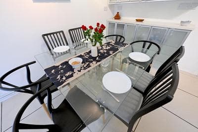 4 BEDROOM PATIO HOUSE REGENT'S PARK - Parking