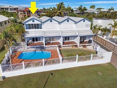 1-42 Manooka Drive - Rainbow Beach Swimming pool, views, walk to beach