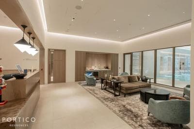 Stunning 2-bed apartment with pool in Nine Elms