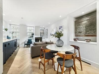 Modern Central Covent Garden Sleeps 5