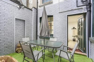 Spacious 2 Bedroom Flat near Hyde Park by BeiRoom