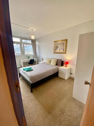 Cosy 3 Bed Apt, Old Truman Brewery! Brick Lane, London, E1