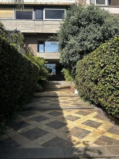 Appartamento seminterrato a mare