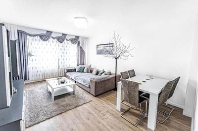 Familienoase mit King-Size-Bett und Playstation 4