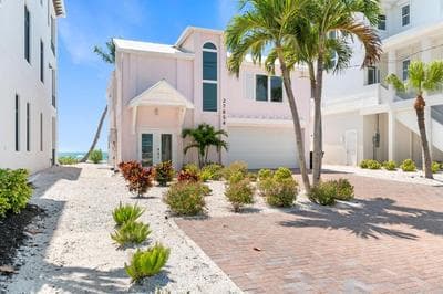 Modern Direct Beachfront Paradise, 3 Bedroom, 2 and Half Bath