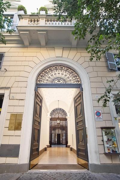 Vaticano Suite 3 bagni-11 posti-200mq-Wifi-Garage
