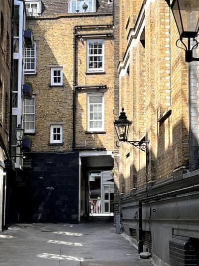 Beautiful 2 beds Apartment - check profile