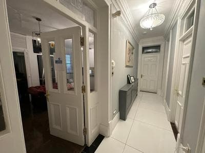 5 minutes from Hyde Park and Oxford Street 5 Bedrooms Apartment in Central London