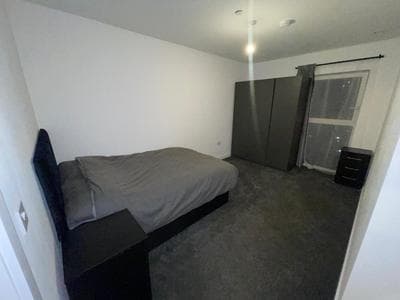 NEW Modern Spacious 1 Bed Apartment