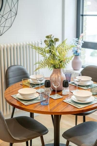 Stylish Canary Wharf Apartment 2-Bed Near O2 Arena & ExCeL Centre