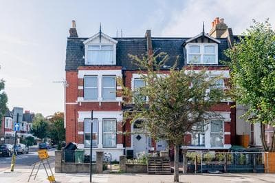 Studio Apartments By LiveStay Short Lets & Serviced Accommodation London with Free WiFi