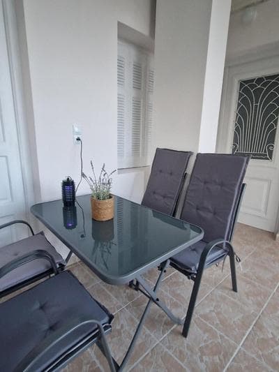Stone Apartment Close to the Airport