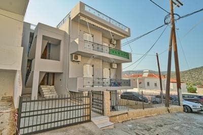 Chloi Apartment