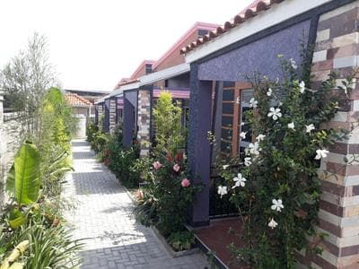 La Mburo Cottages