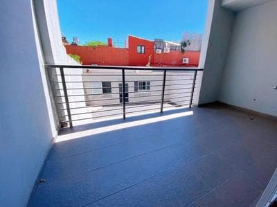 Amplio studio, en Chacarita