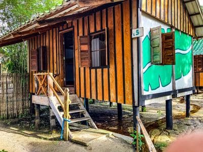 Salacia Palmbeach Hostel