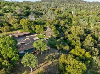 Vista Haven with stunning views/hot tub/mini golf