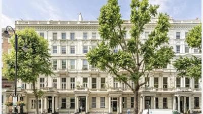 three bedroom flat in South Kensington