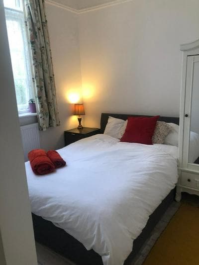 Relax IN HIGHGATE village