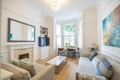 Gorgeous 3 B edroom Home in Little Venice
